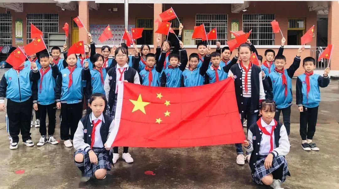 做了亏心事担心被发现和害怕被发现一样吗？游戏画面