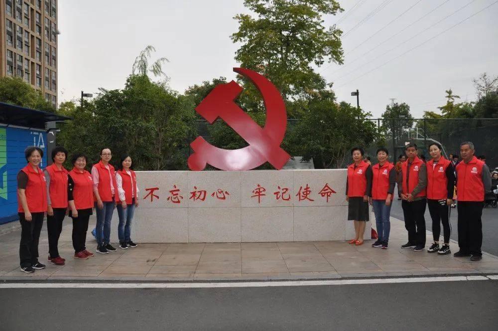 逃离天鹅森林