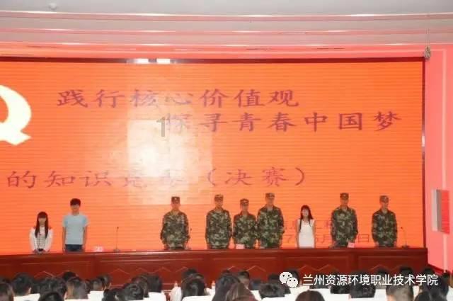 小伙救下残疾野狼，每天吃肉150元，野狼为报恩给狗配种年入百万