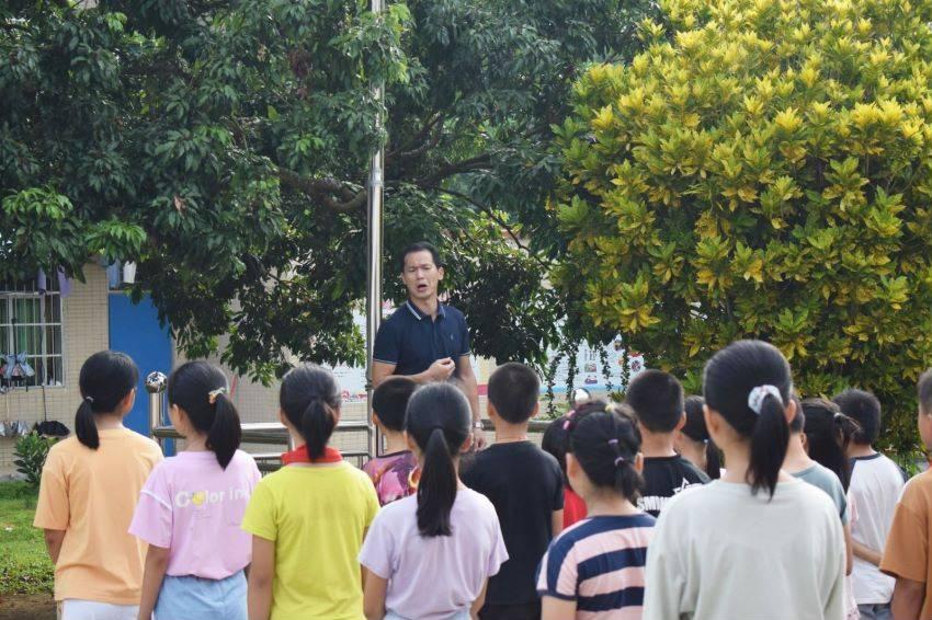 媒体人:主办方被钉在耻辱柱上,C罗有伤早有消息却公开欺骗