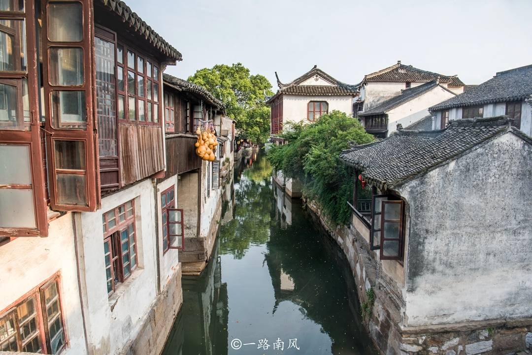 科尔:曼联对顶级球员的吸引力有限,谁会拒绝曼城红军来曼联呢?